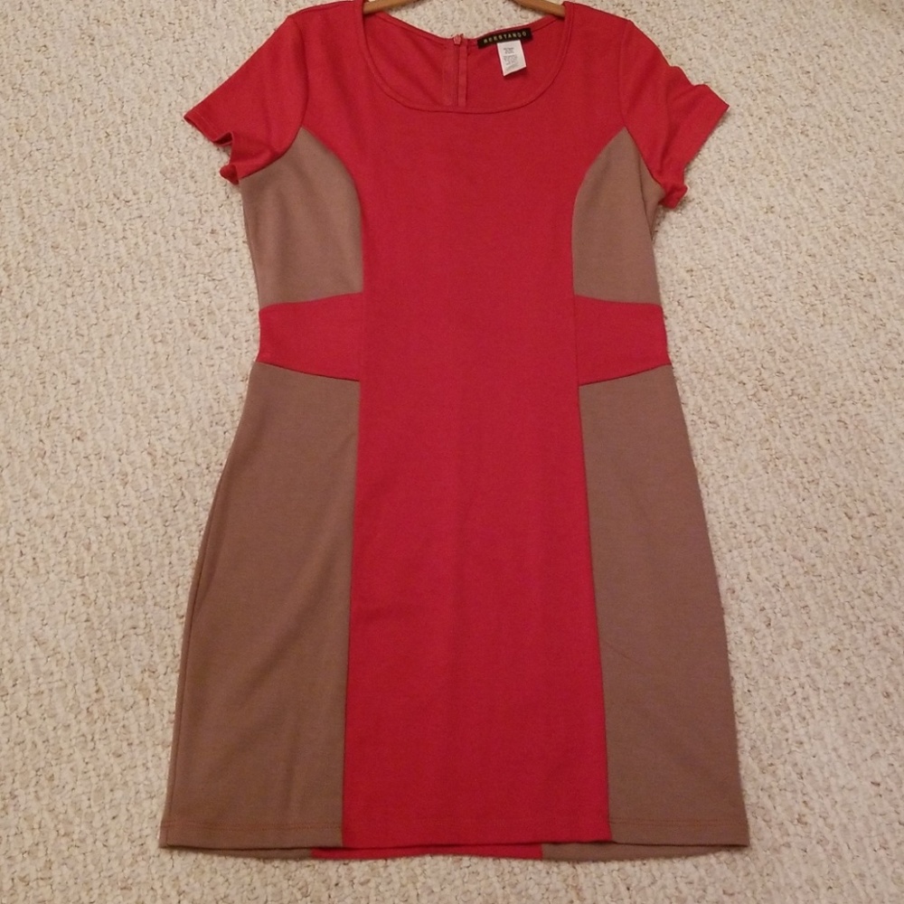 Dress - Picture 2 of 7